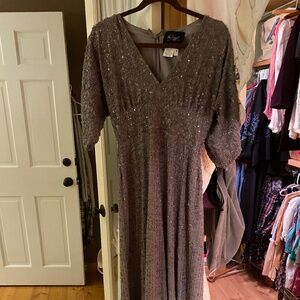 NWOT Mac Duggal sample dress size 4